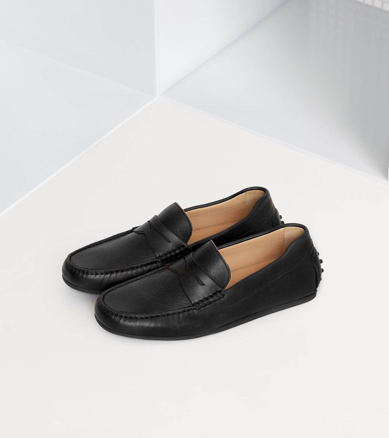 Decker Men's Suede Loafers Handcrafted in Portugal: Sand Suede / 11