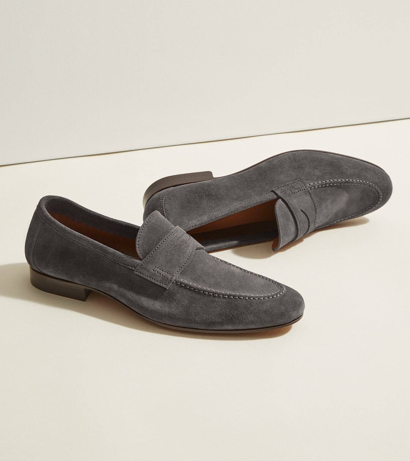 Edward: Tan Suede / 11.5