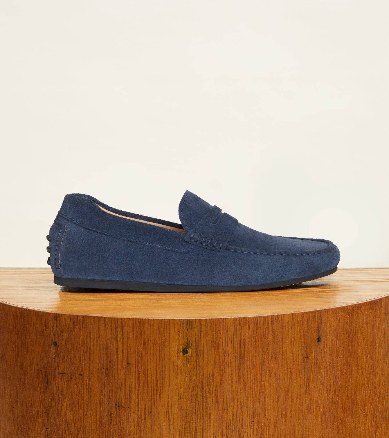 Decker Men's Suede Loafers Handcrafted in Portugal: Sand Suede / 11