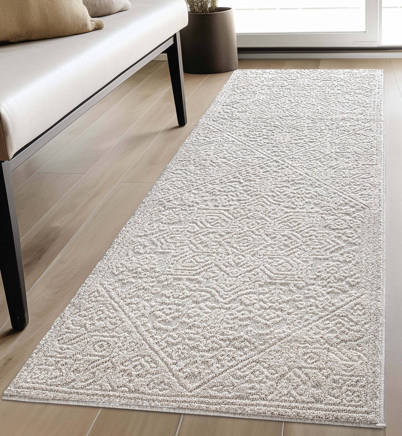 Cloud Medallion Heriz Soft Ivory Rug: 5'3" x 7'3"