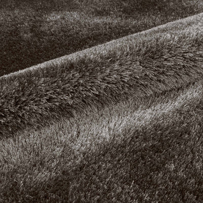 Feather Collection Liza Black Shag Rug –   Sparkly, Plush, Minimalist Glam: 5'3" x 7'3"